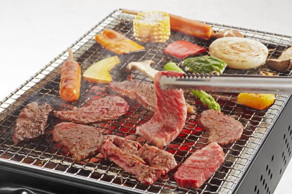 街コンレポート＿BBQの食材が焼かれています