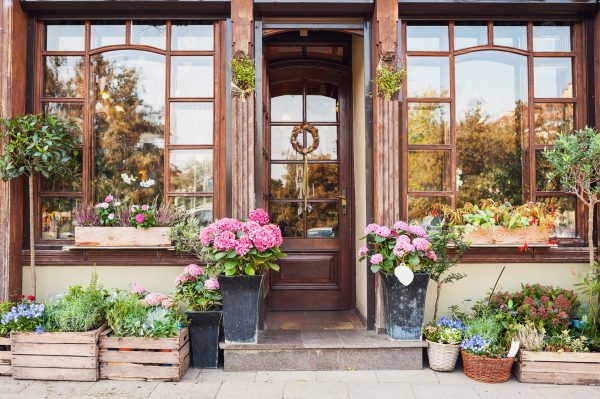 街コンレポート＿花があるお店の入り口