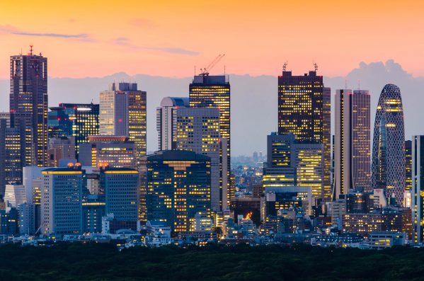 街コンレポート＿新宿の夕方