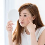 自分に自信がない女性の特徴と恋愛傾向をチェック